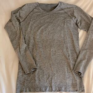Lululemon long sleeve swiftly tech